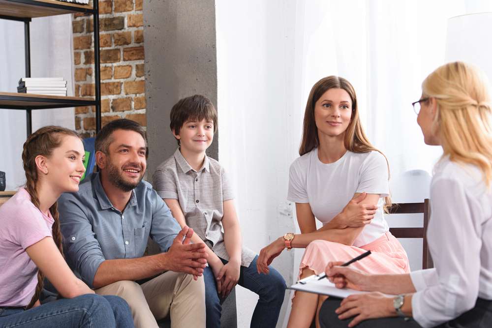 x-types-of-family-therapy-that-strengthen-relationships